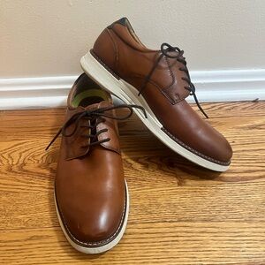 EUC Florsheim Comfortech Men's Brown Leather Shoes - size 7.5